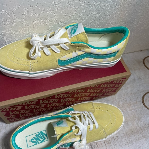 VANS - NWT Sk8 Low Banana Cream - Picture 5 of 6